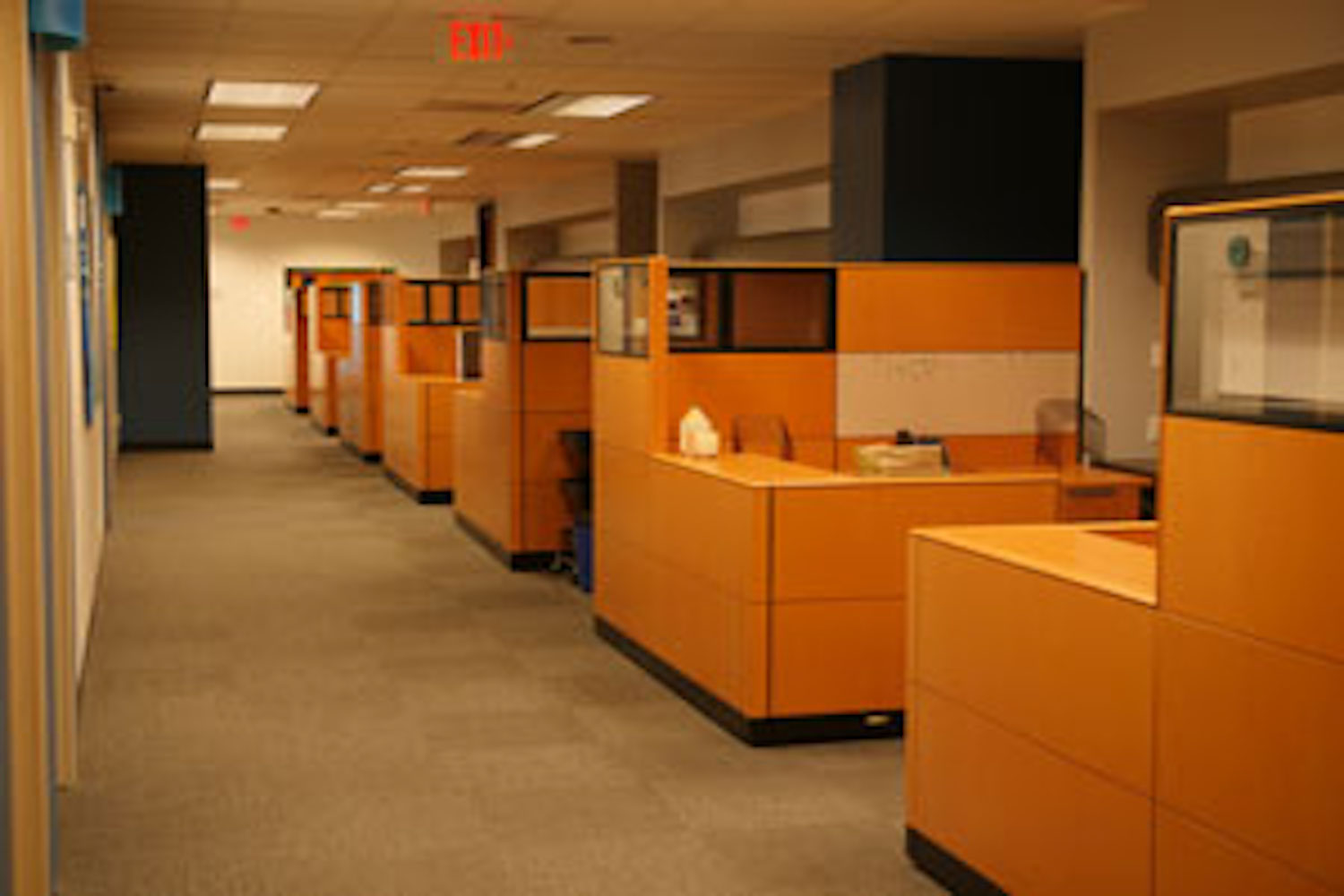 4000-Cubicles-SM Cropped
